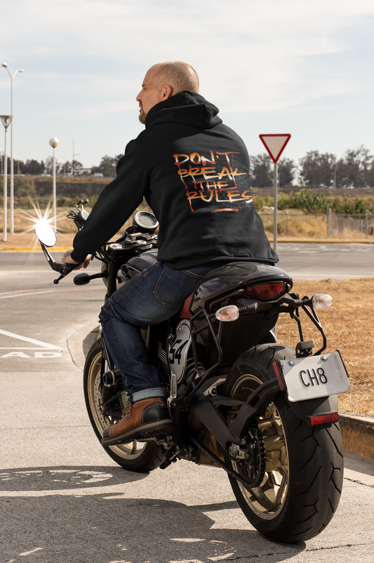 Don't Break The Rules Hoodie Schwarz – Frontansicht Unisex Streetwear | Regionize